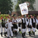 Evo i slik s parade prije smotre folklora u Otošcu