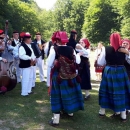 Gačani na Plitvičkim jezerima pjesmom i plesom 