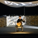 Petrit Çeku održao koncert u lunjskima maslinicima