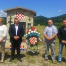 U spomen na nevine žrtve nekažnjenog partizanskog zločina sveta misa u Brinju 