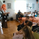 Povodom Svjetskog dana kazališta za djecu i mlade - Zora riđokosa za senjske prvašiće