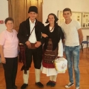 Lipa, lipša i najlipša… cura u nošnji!