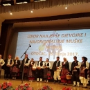 Lipa, lipša i najlipša… cura u nošnji!