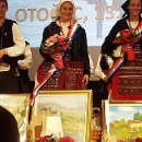 Lipa, lipša i najlipša… cura u nošnji!
