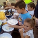 Umijesiti kruh, ispeći kukuruz, piti vodu s vrila, zaliti cvijeće...