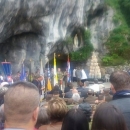 Naši hodočasnici u Lourdesu