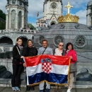 Naši hodočasnici u Lourdesu
