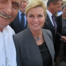 Svečano dočekana Predsjednica RH Grabar Kitarović u Otočcu 