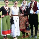 U našoj svadbenoj nošnji Slavonke idu u polje!!