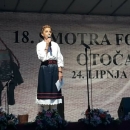 Vruće na 18. smotri folklora Otočac 