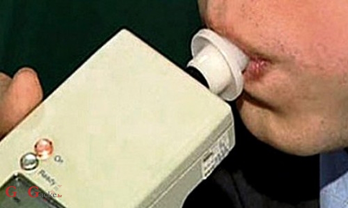 Malo se pijucka, al se zato brzo voziiiiiiiii