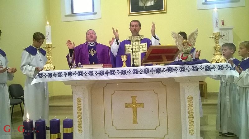 Duhovna obnova u lapačkoj župi Duhovna obnova u lapačkoj župi
