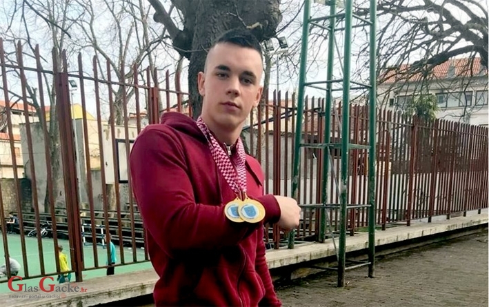 Gačanin Mario jak na ruci Gačanin Mario jak na ruci