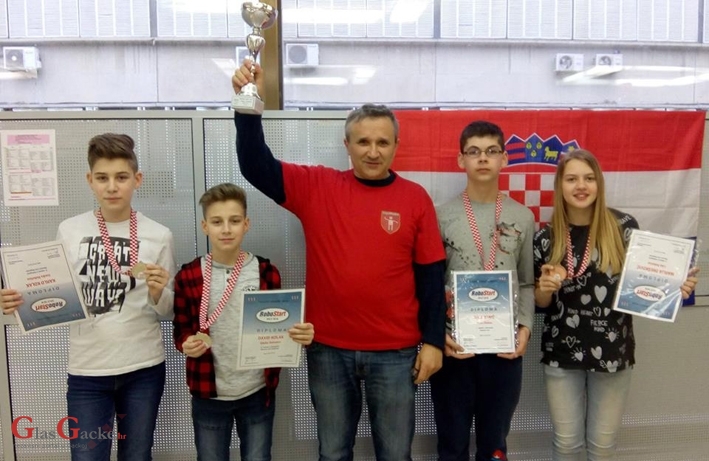 Sjajni otočki robotičari