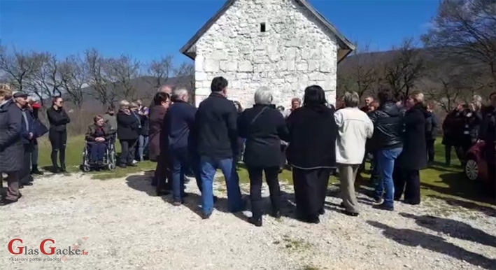 Zaigralo kolo pred sv. Franjom