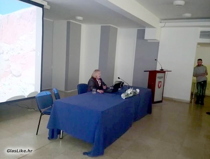 U KIC-u Gospić održano putopisno predavanje o grčkim otocima