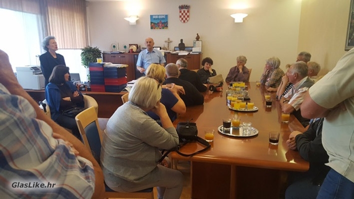 Vile Velebita došle u Gospić