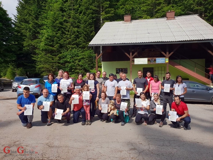 Gacka dobila prve diplomirane planinare