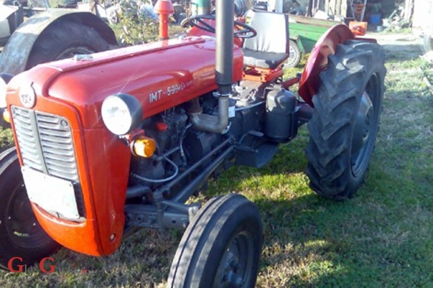 Ukralo traktor i koješta drugo Ukralo traktor i koješta drugo