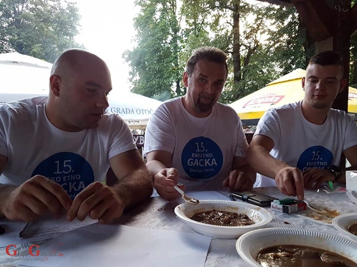Nikada jača konkurencija u kuhanju lovačkih kotlića