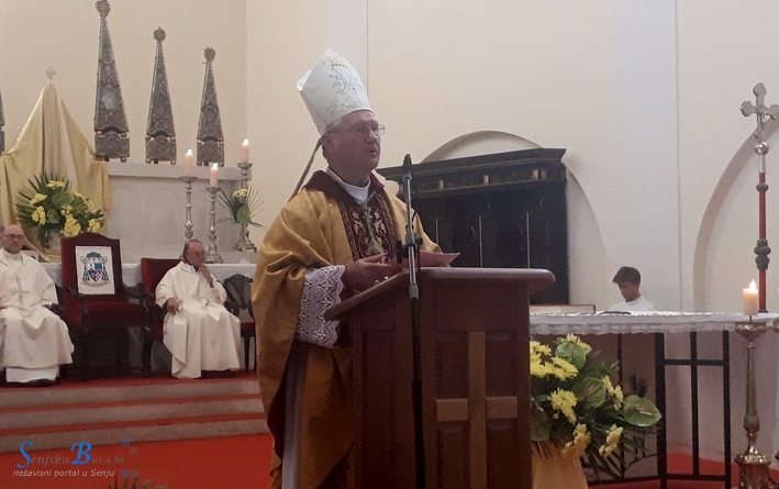 Biskup Križić na proslavi Velike Gospe u Senju