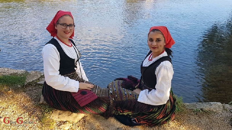 Mlađa postava FD Otočac na snimanju turističkoga promotivnoga filma