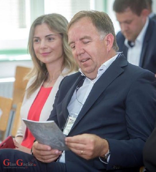 Je li Ružić smijenjena u Upravnom vijeću Doma zdravlja Otočac? Je li Ružić smijenjena u Upravnom vijeću Doma zdravlja Otočac?
