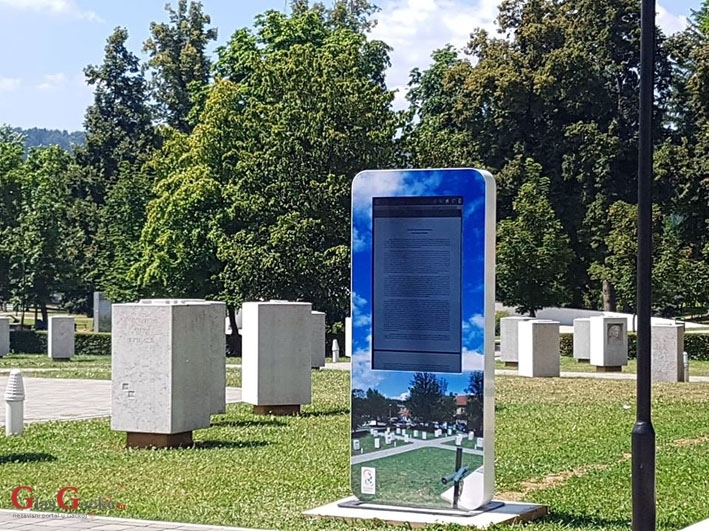 O Gačanskomu parku hrvatske memorije na tri strana jezika