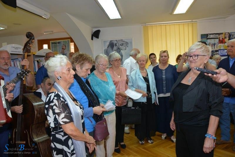 Otvorena maturanska izlozba U sklopu Dana maturanata senjske gimnazije Otvorena maturanska izlozba U sklopu Dana maturanata senjske gimnazije
