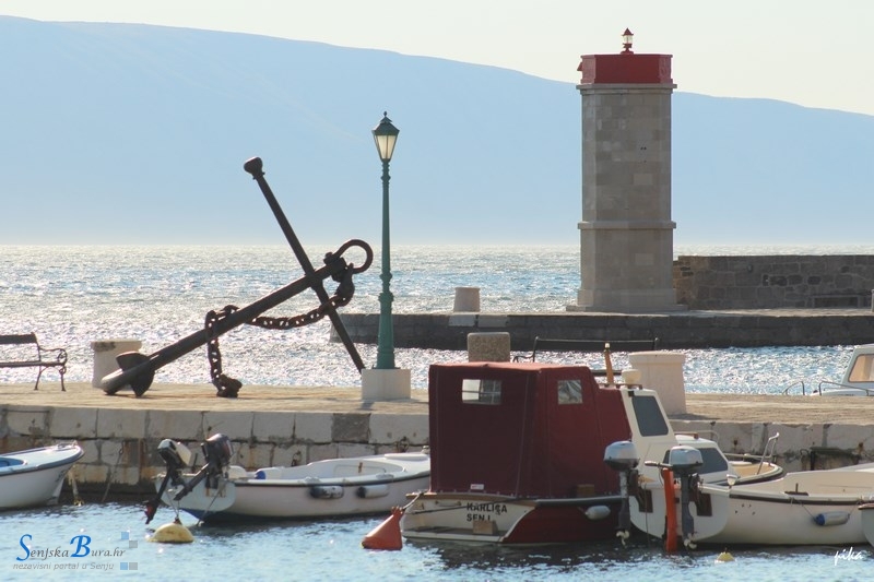 Javni poziv Ministarstva turizma za kandidiranje projekata za dodjelu bespovratnih sredstava temeljem Programa konkurentnost turističkog gospodarstva Javni poziv Ministarstva turizma za kandidiranje projekata za dodjelu bespovratnih sredstava temeljem Programa konkurentnost turističkog gospodarstva