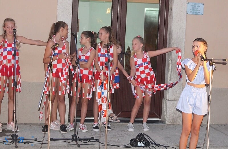 Senjska Whitney Houston Josipa Butorac osvojila prvo mjesto na dječjem festivalu Prvi glas Zagorja!