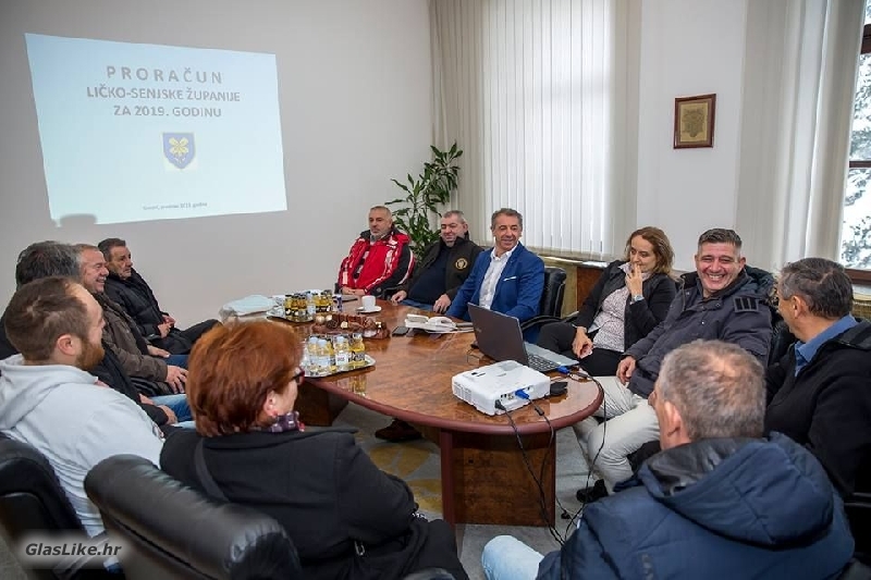 Udrugama iz Domovinskog rata župan Milinović prezentirao Proračun