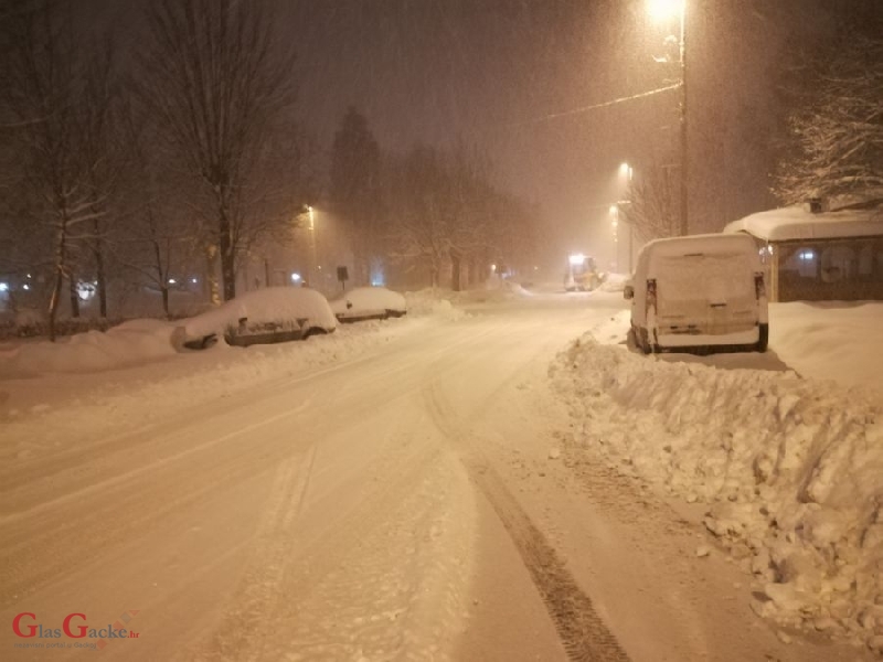 U Otočcu 53 cm snijega 