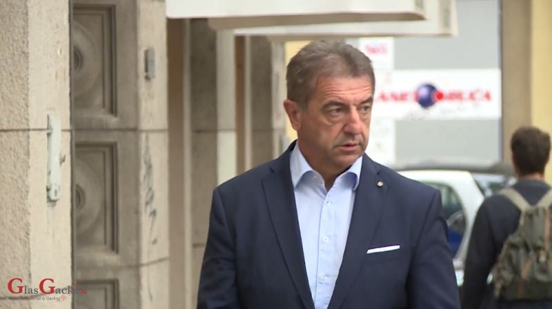 Milinović: Ministar Krstičević ponudio pomoć vojske za čišćenje snijega Milinović: Ministar Krstičević ponudio pomoć vojske za čišćenje snijega