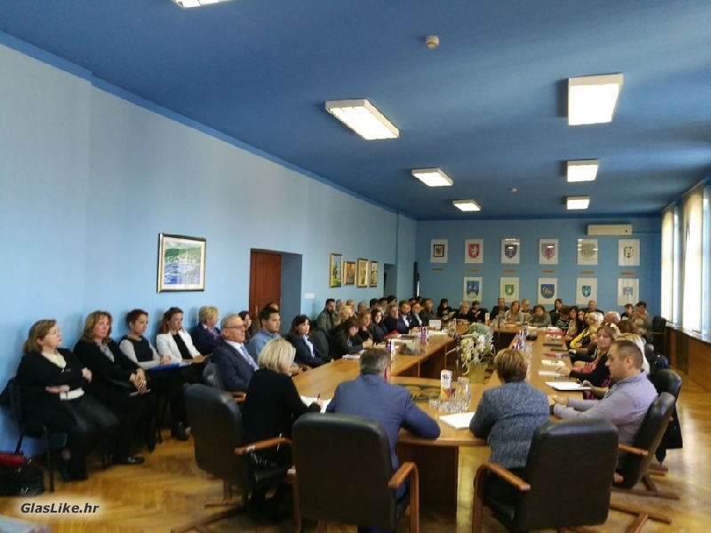 Župan Milinović održao sastanak sa proračunskim korisnicima 
