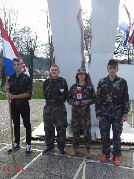 Osmaši zapalili prvu svijeću za Vukovar