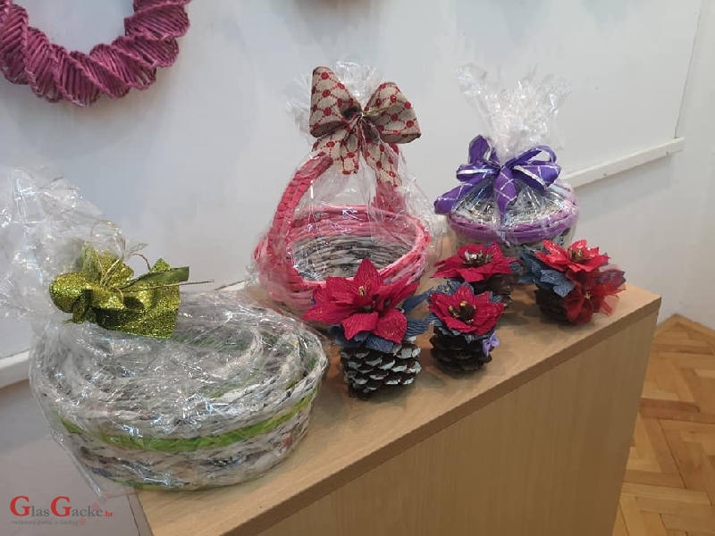 "Smrznute ruke II" izložba radova korisnika Doma za starije i nemoćne osobe LSŽ-e 