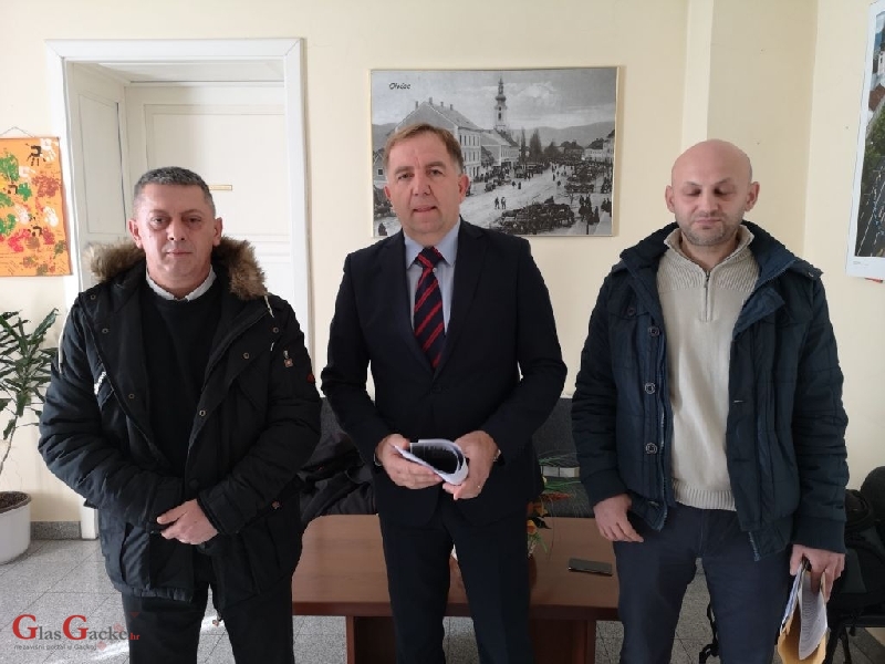 Šutić: Pozivam gradonačelnika Kostelca da podnese ostavku na funkciju gradonačelnika 