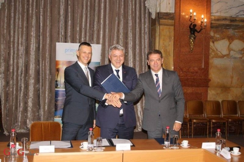 Potpisivanje dodatka I. Sporazumu o partnerstvu na izradi Glavnog plana razvoja prometnog sustava funkcionalne regije Sjeverni Jadran Potpisivanje dodatka I. Sporazumu o partnerstvu na izradi Glavnog plana razvoja prometnog sustava funkcionalne regije Sjeverni Jadran