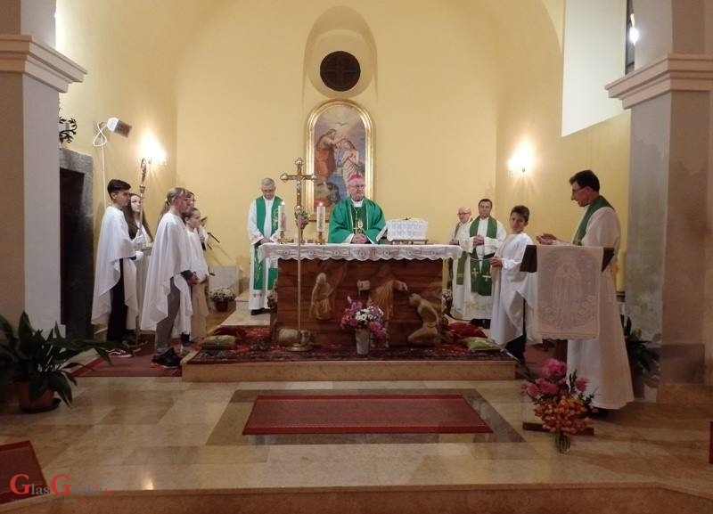 Biskup Zdenko Križić na duhovnoj obnovi u Švici 