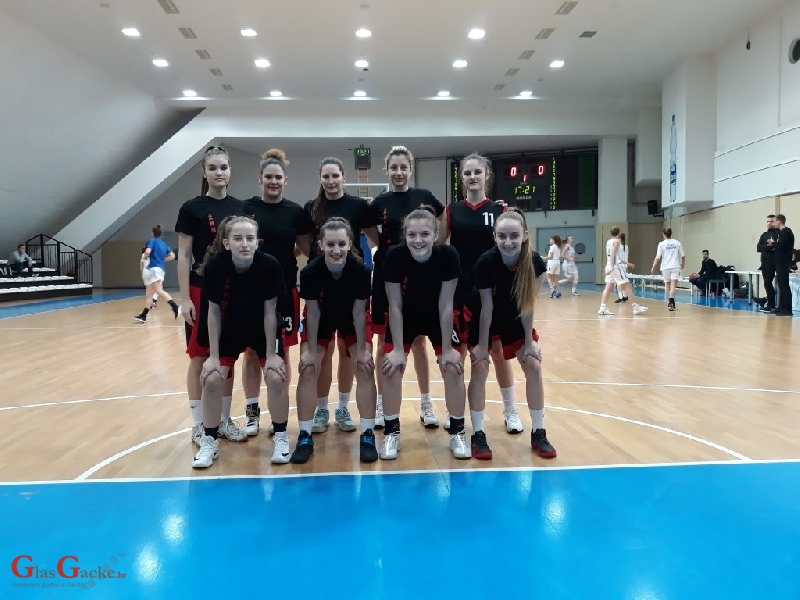 Košarkašice Otočca odigrale utakmicu s ŽKK Zadar u SC Višnjik 