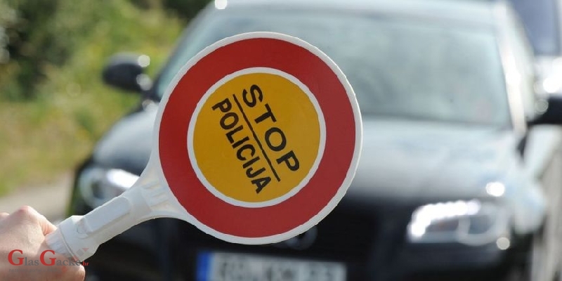 Provala u apartman, otuđenje novca iz automobila, prometne nesreće 