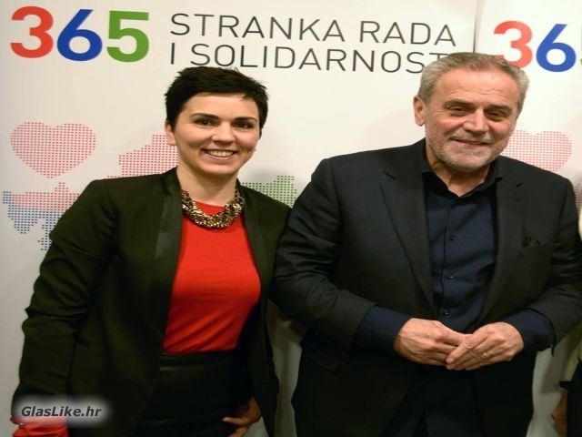 Bandić na Dan žena u Gospiću i Korenici Bandić na Dan žena u Gospiću i Korenici