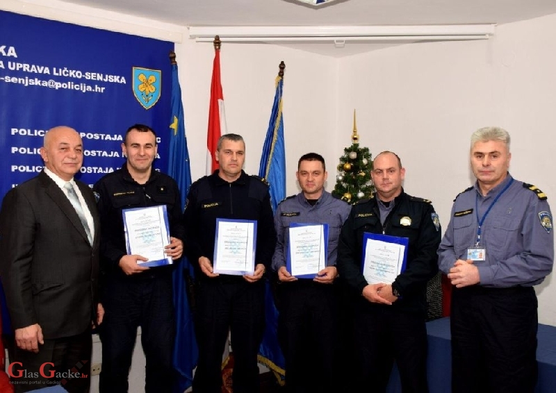 Svečano uručena odlikovanja, spomen značke, iznimna promaknuća i prigodne nagrade