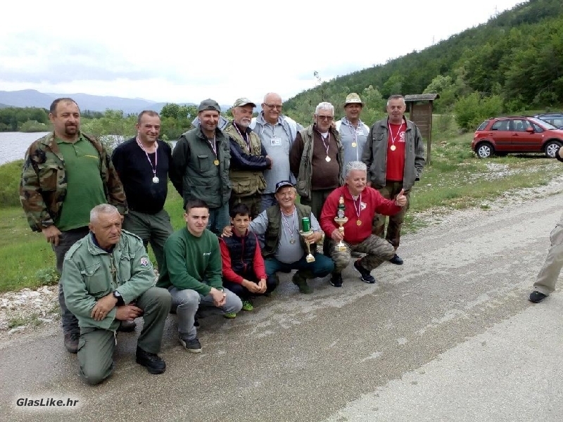 Županijsko natjecanje u ribolovu na plovak 