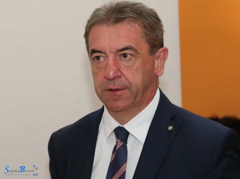 Milinović laže: OO HDZ Karlobag jednoglasno podržao Marijana Kustića!