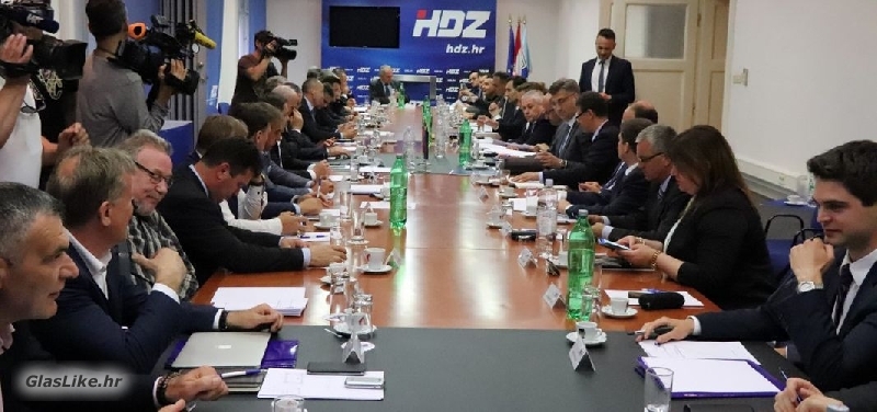 Nacionalno vijeće HDZ-a potvrdilo odluku Povjerenstva ŽO HDZ-a o raspuštanju GO HDZ-a Grada Gospića 
