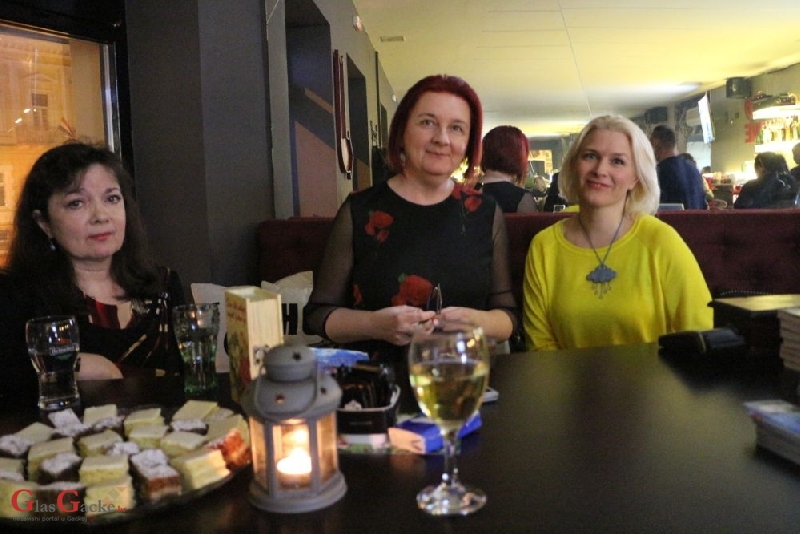 Žene napunile "Paradiso" na predstavljanju knjige 
