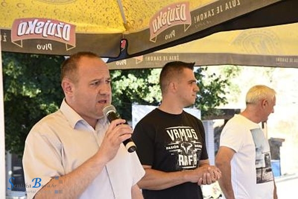 Gradonačelnik Rukavina otvorio Malonogometni turnir Tenis Senj 2018. Gradonačelnik Rukavina otvorio Malonogometni turnir Tenis Senj 2018.