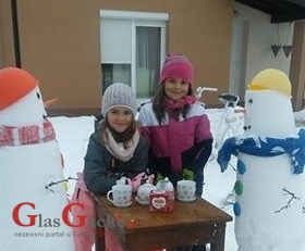 Čajanka kod snjegovića